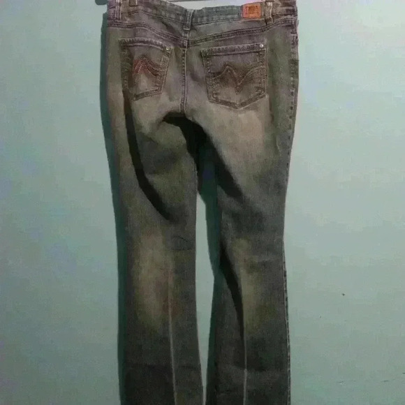 Juniors LEI size 9 long jeans distressed Ashley low-rise slim boot - Picture 1 of 8